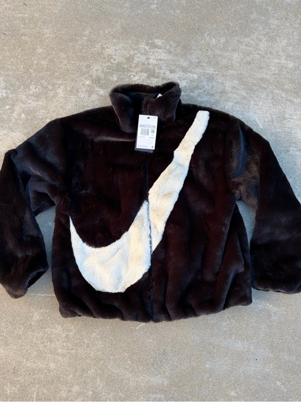 NWT Nike Women’s Oversized Faux Fur Swoosh Jacket in Black Fossil White